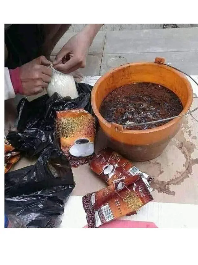 6 Minuman Penambah Tenaga Kuli Bangunan Ini Bikin Melongo, Wadahnya Curi Perhatian