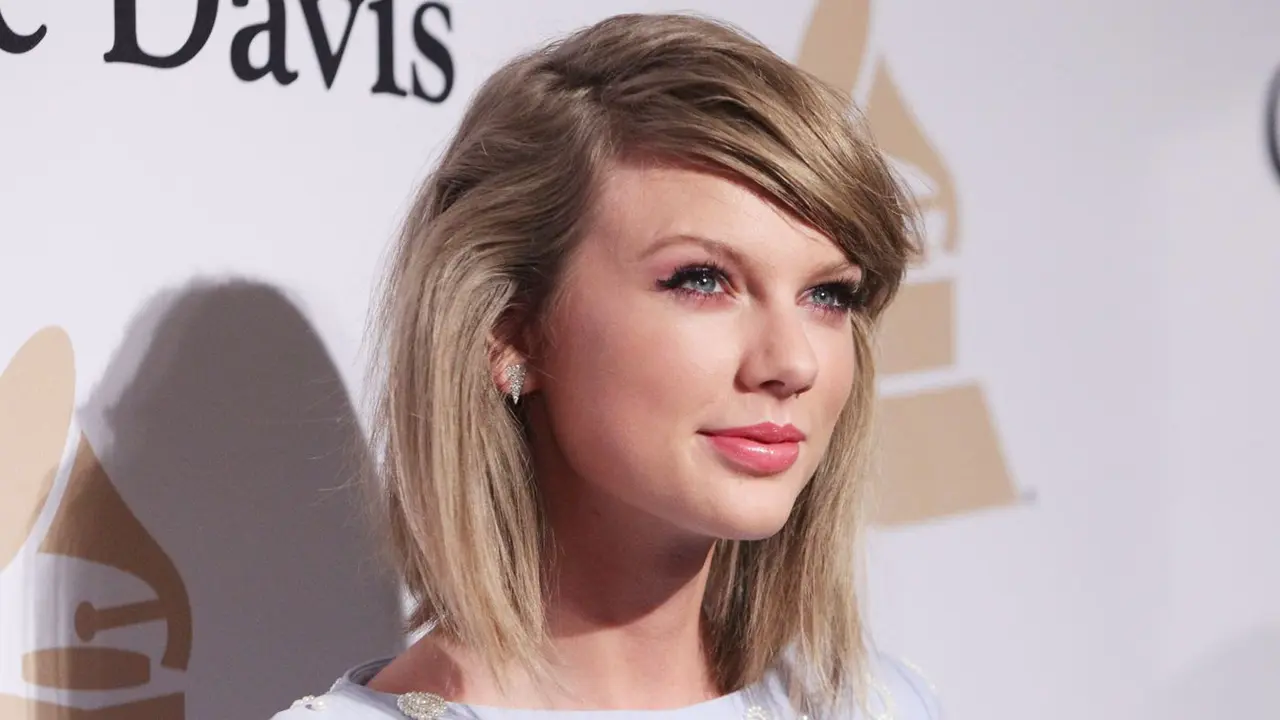 [Bintang] Taylor Swift