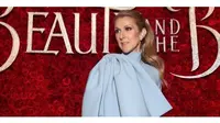 Gaya Celine Dion di premiere Beauty and the Beast sukses membuat Anda terkesima.