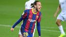 Oscar Mingueza - Bek andalan Ronald Koeman ini termasuk pemain yang digaji Barcelona dengan murah. Pemain asal Spanyol itu hanya mendapatkan upah 15 ribu pounds per pekan. (AFP/Lluis Gene)