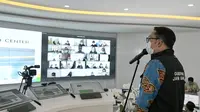 Gubernur Jawa Barat Ridwan Kamil melepas secara virtual 500 nakes Puspa dari Gedung Sate Bandung, Selasa (16/3/2021). (Foto: Humas Jabar)