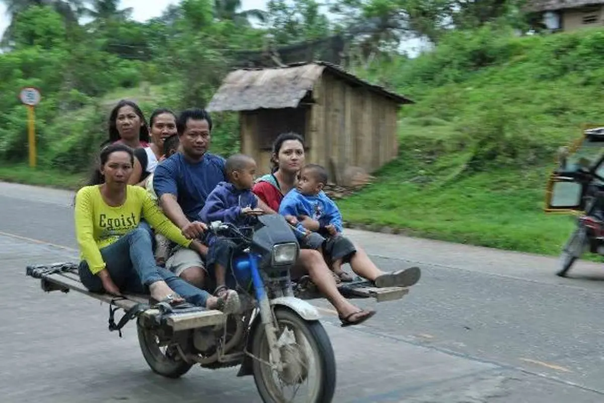 Ojek Palang, Transportasi Unik yang Cuma Ada di Indonesia!