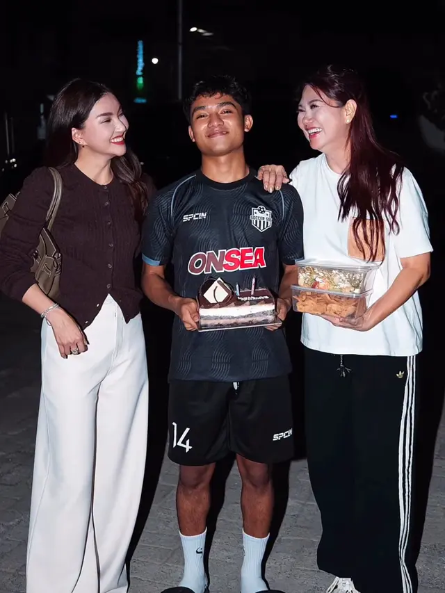 Sarwendah saat Ulang Tahun Betrand Peto. [@sarwendahjuiceofficial]