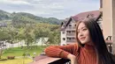 Bahkan disebut seperti artis Korea sungguhan oleh penggemarnya. (Instagram/natashawilona12).