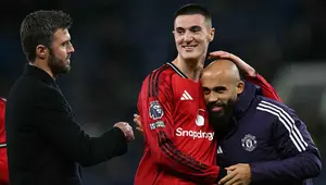 Manchester United Tutup Rapat Pintu Keluar untuk Benjamin Sesko, Barcelona dan Bayern Munchen Gigit Jari