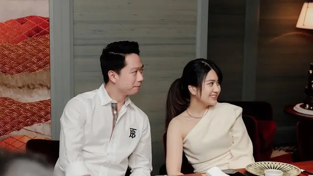 Tampil Serasi dengan Kekasih, Ini 7 Potret Kevin Sanjaya di Ulang Tahun Calon Mertua