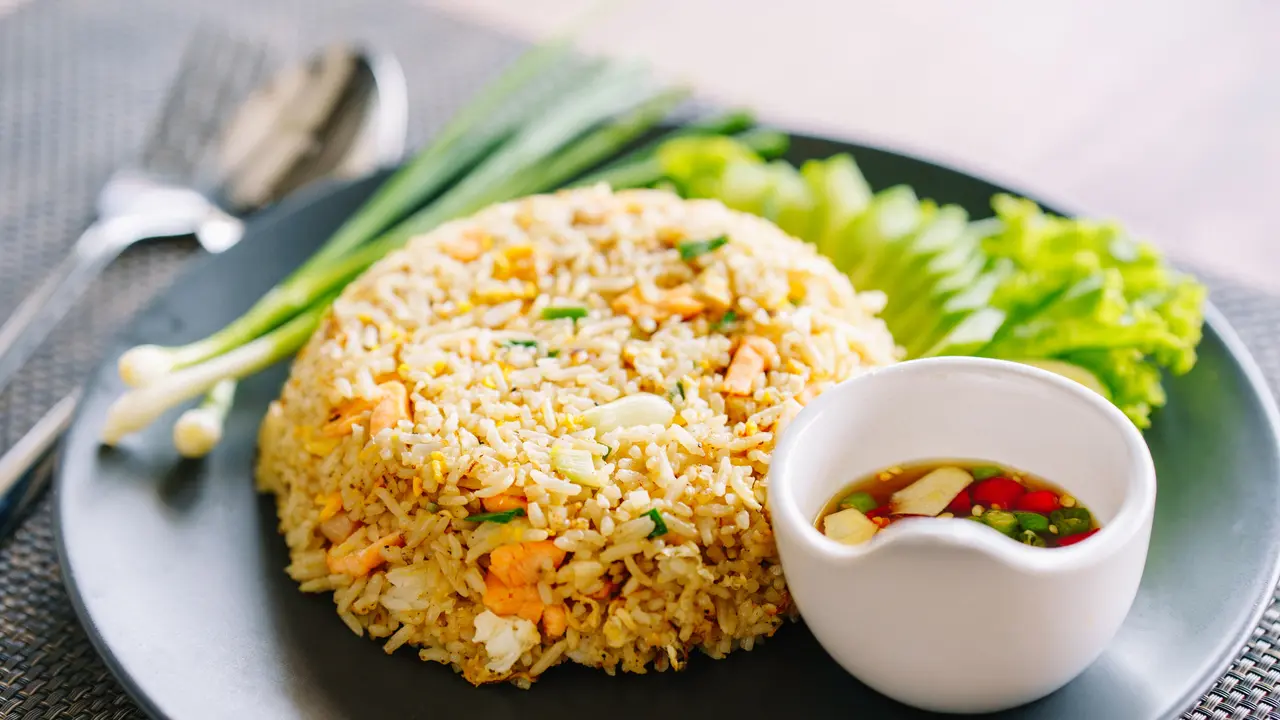 resep nasi goreng salmon