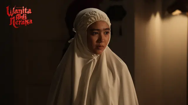 Wanita Ahli Neraka Febby Rastanty