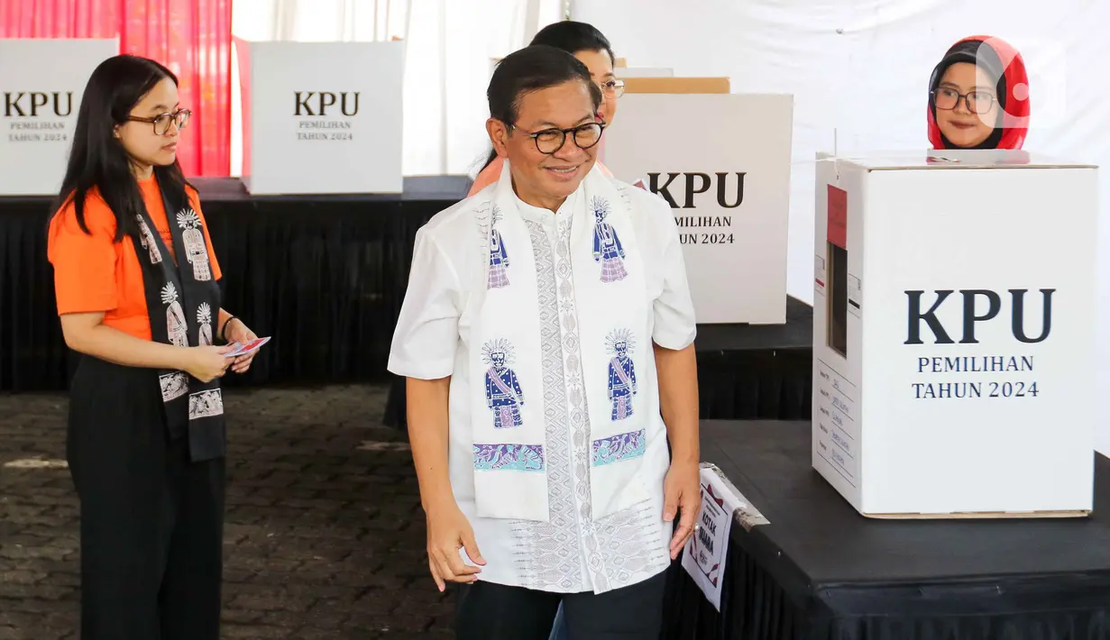 Pramono Anung-Rano Karno akan bersaing dengan dua pasangan kandidat lainnya, yakni Ridwan Kamil-Suswono dan Dharma Pongrekun-Kun Wardana untuk memperebutkan kursi no 1 di DKI Jakarta. (Liputan6.com/Herman Zakharia)