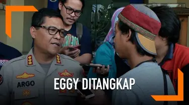 Polisi menangkap Eggy Sudjana usai menjalani pemeriksaan dugaan kasus makar. Kini polisi mengungkapkan alasan kenapa Eggy harus ditangkap.