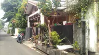 Hujan misterius mengguyur sebuah rumah di Tebet, Jakarta Selatan. (Liputan6.com/Reski Apriliya Iskandar)