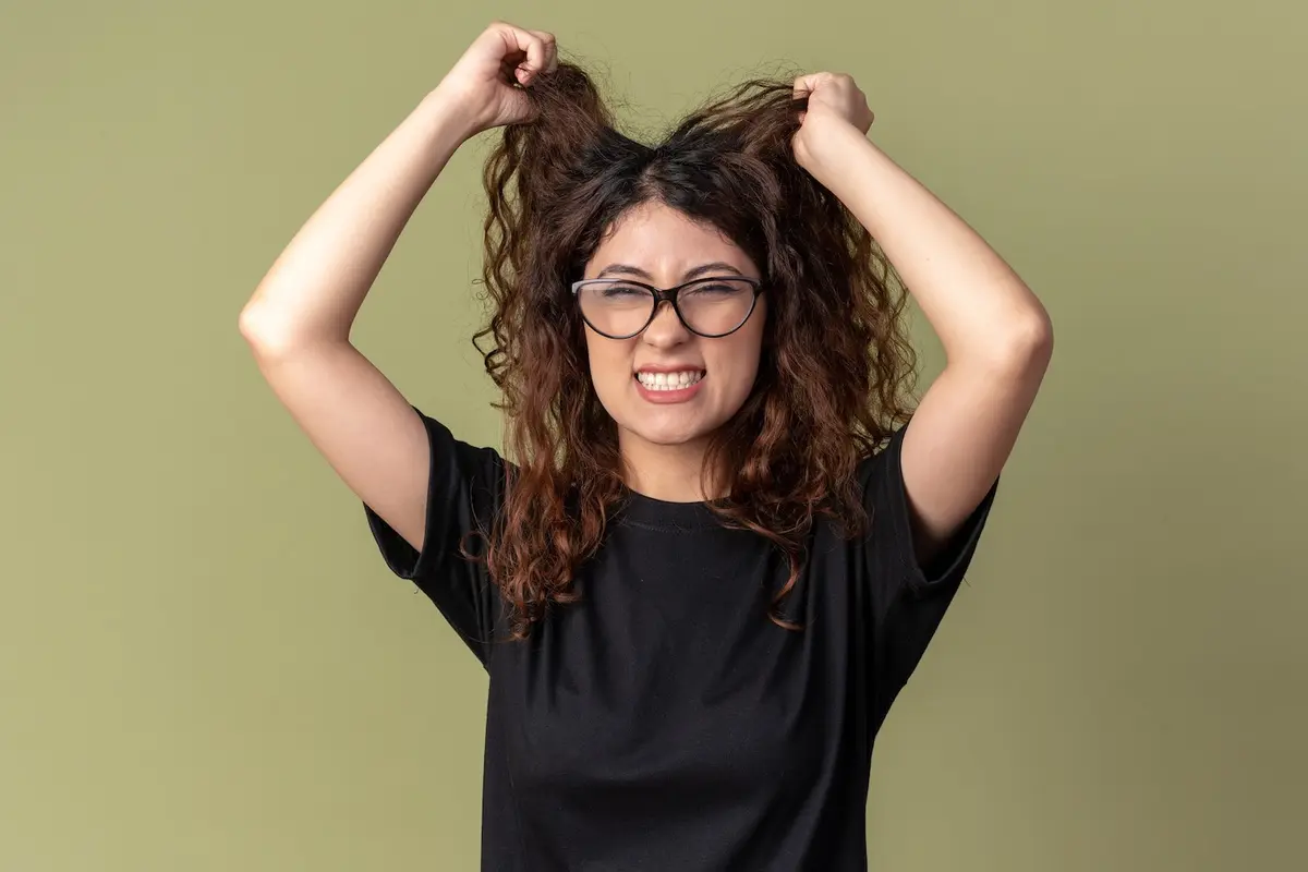 Masalah Ketombe pada Rambut Keriting