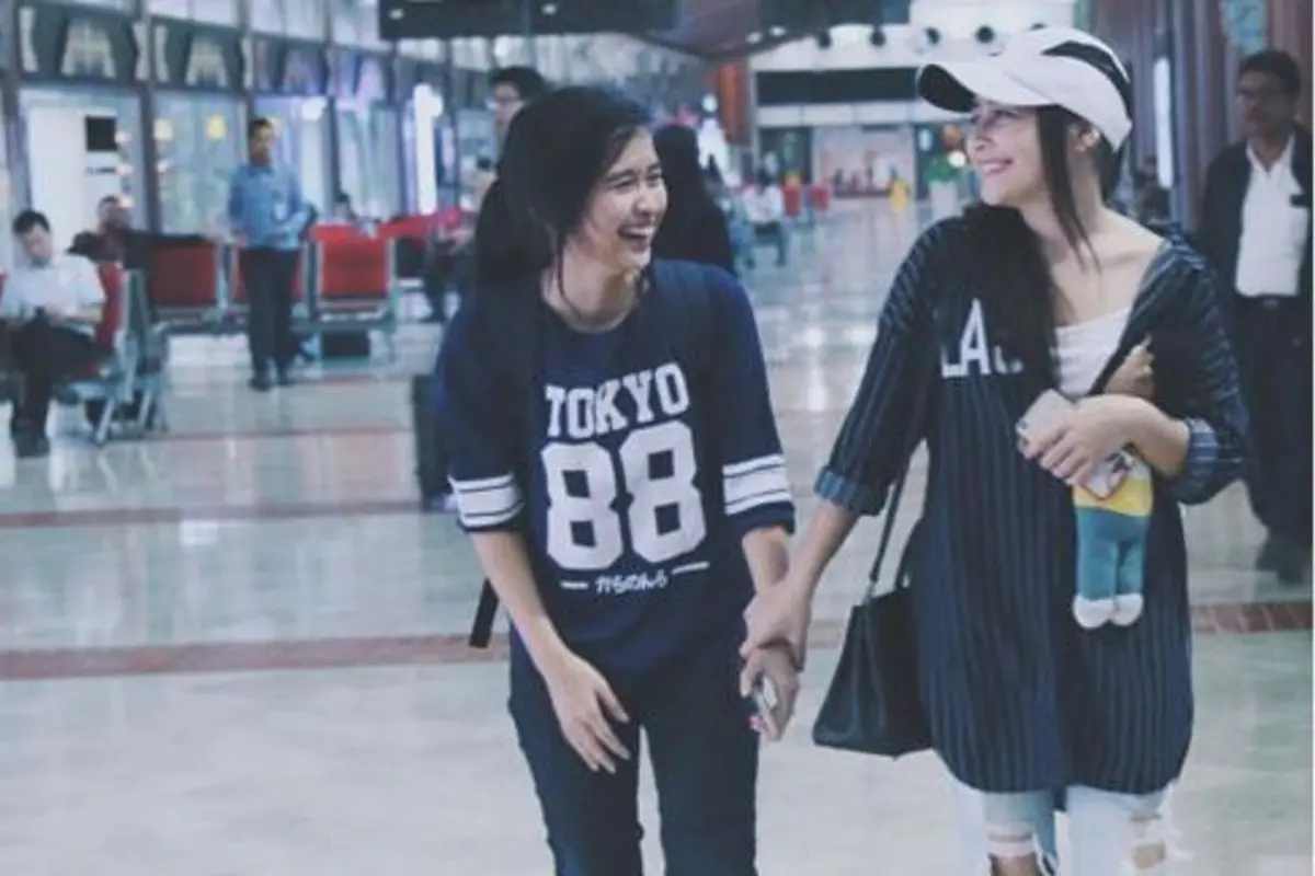 Prilly Latuconsina dan Gritte Agatha