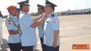 Citizen6, Subang: Panglima Komando Operasi TNI AU (Pangkoopsau I), Marsekal Muda TNI Dede Rusamsi, mengganti Kol. Pnb. Irwan Is. Dunggio S.Sos, kepada Kol Pnb Heraldy Dumex Dharma S.AP., Msi., sebagai komandan baru, Sabtu (23/4). (Pengirim: Dodo)