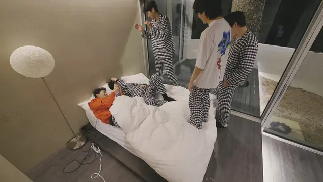 Keseruan dalam In The Soop: Friendcation. (Foto: Disney+ Hotstar)