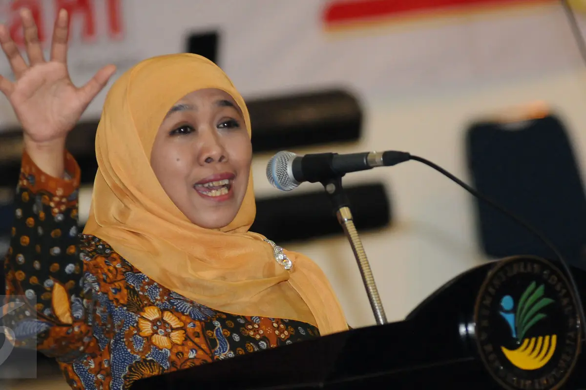 Mensos Khofifah Indar Parawansa 