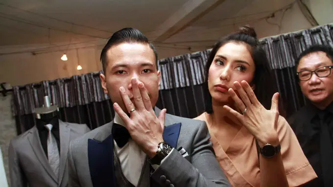 Tyas Mirasih dan Raiden Soedjono