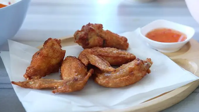 Ilustrasi ayam goreng./Copyright pixabay.com/minipukkik