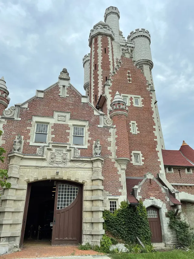 Casa Loma Stables
