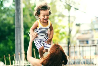 ilustrasi anak bahagia/Photo by Thiago Cerqueira on Unsplash