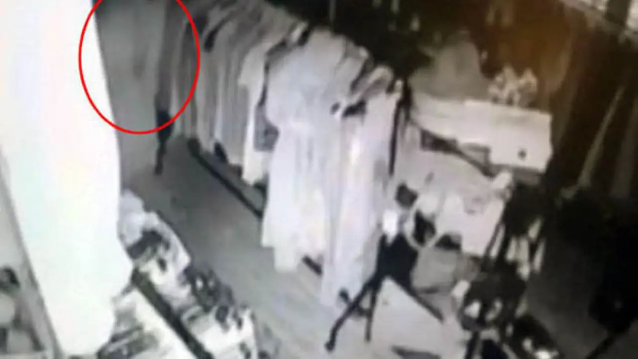 CCTV Rekam Hantu Penjaga Toko yang Meninggal 10 Tahun Lalu