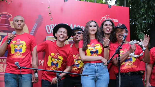 [Bintang] Aura Kasih