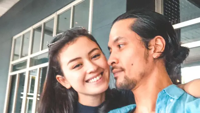 Bagikan Momen Lawas saat Hamil, Ini 6 Potret Bahagia Keluarga Kecil Kimberly Ryder