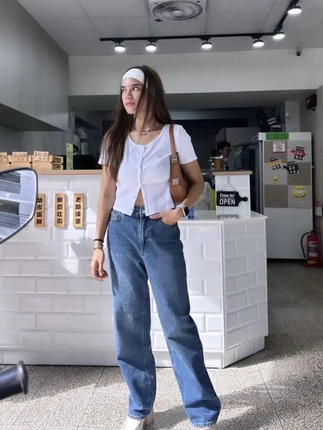 Audi Marissa Nonton Konser Coldplay.