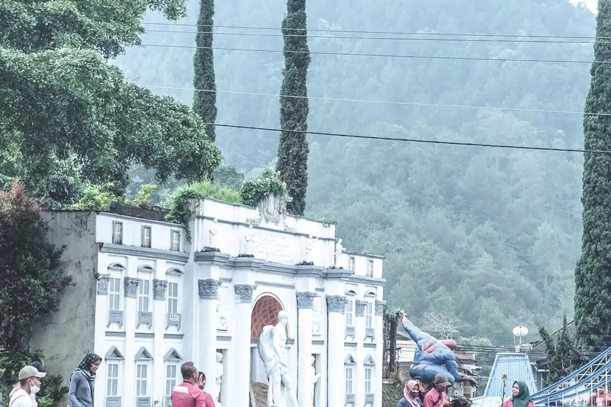 Taman New Balekambang Tawangmangu
