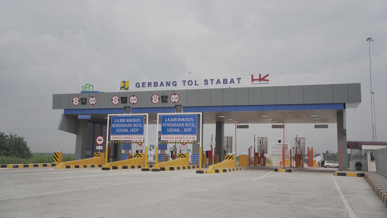 PT Hutama Karya (Persero) mulai mengoperasikan Jalan Tol Trans Sumatera (JTTS) Ruas Binjai-Langsa Seksi 1 Binjai-Stabat pada Jumat (11/2/2022) pagi ini.