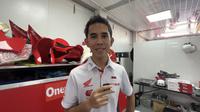 Pembalap Astra Honda Racing Team, Gerry Salim. (Iqri Widya/Bola.com)