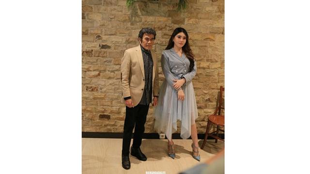Bakal Duet, Ini 6 Momen Kebersamaan Via Vallen dengan Rhoma Irama