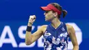 Laga pun akhirnya dimenangkan oleh Tomljanovic usai mengunci keunggulan di set ketiga dengan skor 6-1. (AFP/Corey Sipkin)