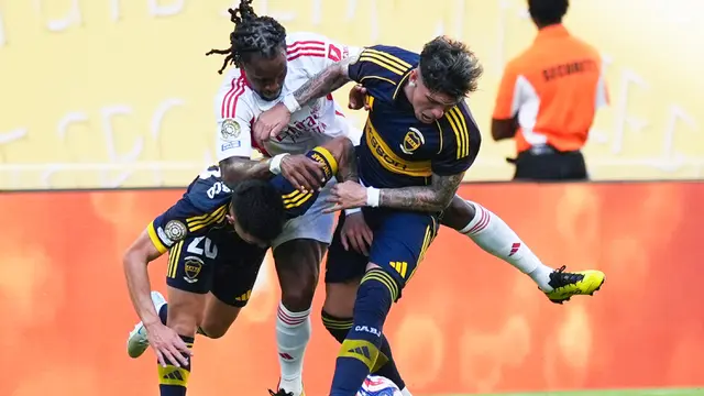 Foto: Duel Tensi Tinggi Antara Boca Juniors vs Benfica, 4 Gol 3 Kartu Merah