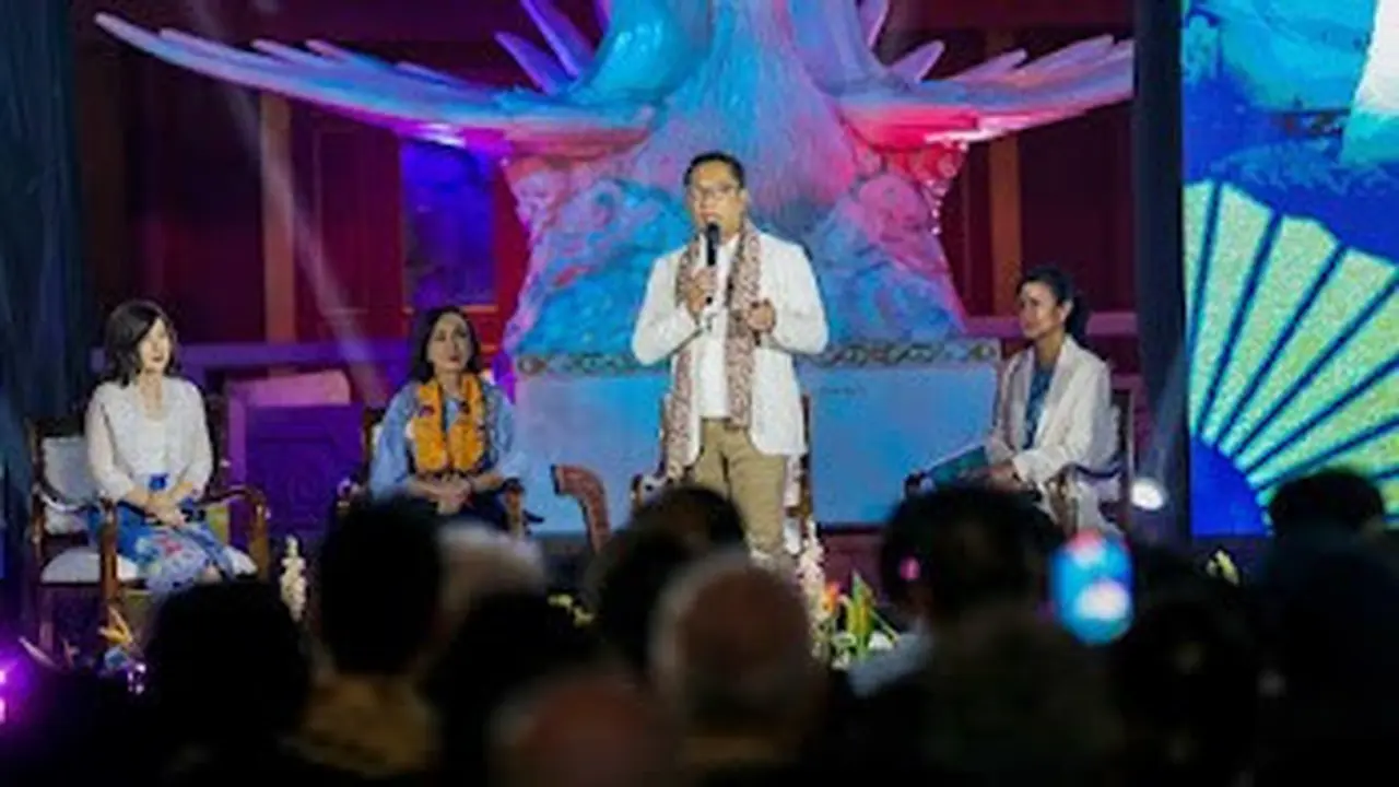 Belasan kelompok komunitas Tionghoa mendeklarasikan dukungan kepada pasangan Calon Gubernur dan Wakil Gubernur Ridwan Kamil-Suswono.