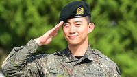 Taecyeon selesai wamil (Sumber: Soompi)