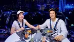 Saat masih berpacaran, Via Vallen dan Chevra Yolandi kerap membagikan momen bersama. Salah satunya saat mereka dinner dari ketinggian di Lounge in the Sky Indonesia di Jakarta. Keduanya saling bergandengan tangan dan serasi mengenakan outfit putih. Via juga melengkapi penampilan dengan topi putihnya. (Liputan6.com/IG/@chevra_yo88)