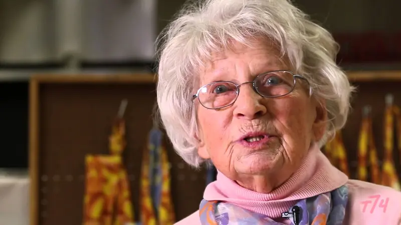 Ini yang Membuat Nenek 102 Tahun Tetap Aktif Mengajar