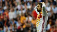 Gerard Pique Ingin Spanyol Main Beda