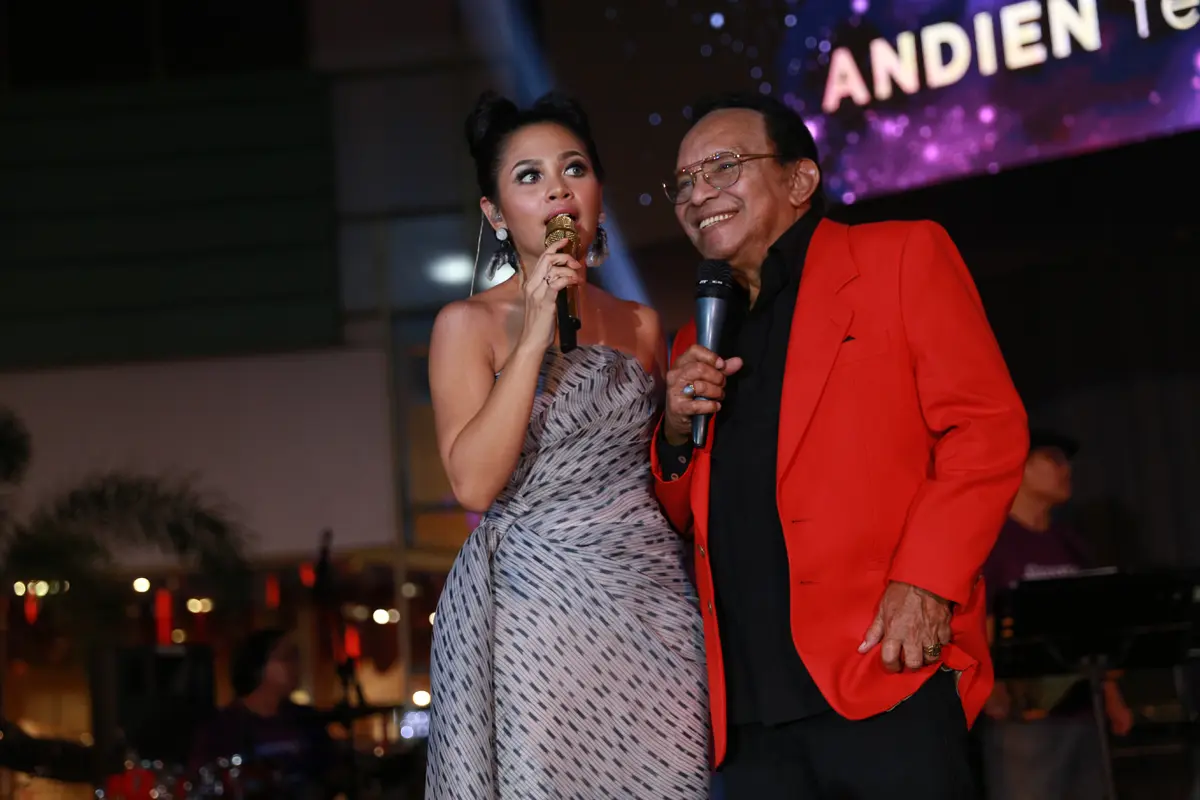 [Bintang] Andien dan Bob Tutupoly