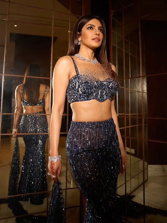6 Potret Penampilan Priyanka Chopra di Rangkaian Pernikahan Sang Adik, Memukau