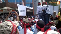 Ribuan Pensiunan Demo Kantor Pusat BRI