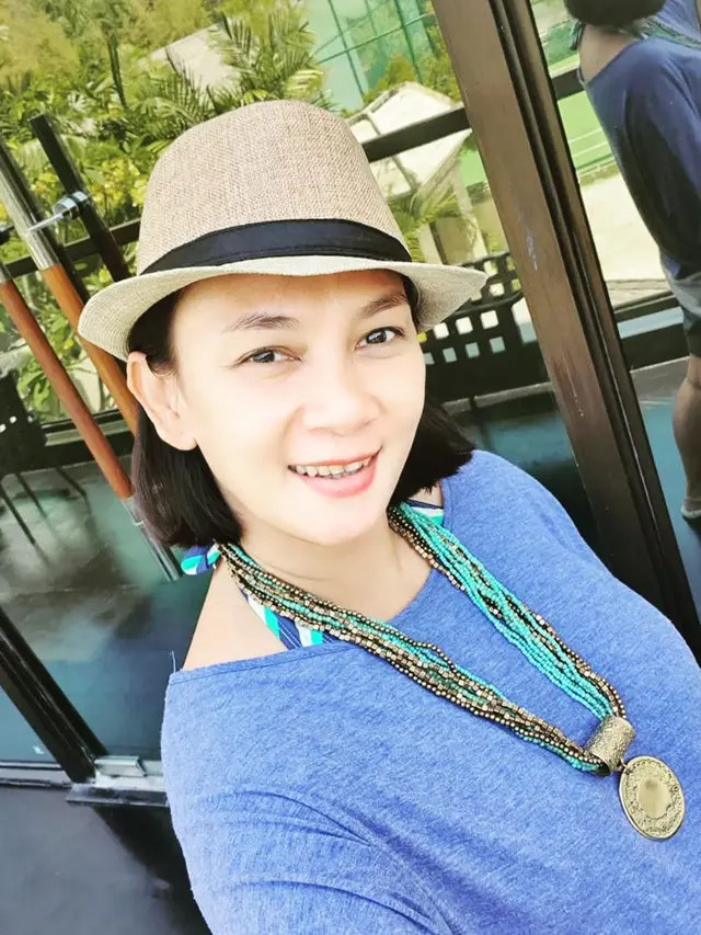 Berusia 49 Tahun, Ini 6 Potret Dian Nitami yang Awet Muda