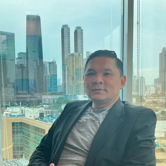 6 Tahun Menduda Usai Kepergian Istri, Ini 6 Potret Terbaru Aktor Derry Drajat