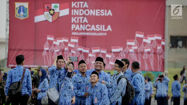 Anies Pimpin Upacara Hari Lahir Pancasila di Monas