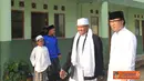 Citizen6, Bogor: MKP Sharif C Sutardjo, diampingi Pimpinan Pondok Pesantren Nurul Huda KH. Asep Abdul Yazid meninjau Ponpes Nurul Huda di Cijeruk Kabupaten Bogor. (Pengirim: Efrimal Bahri).