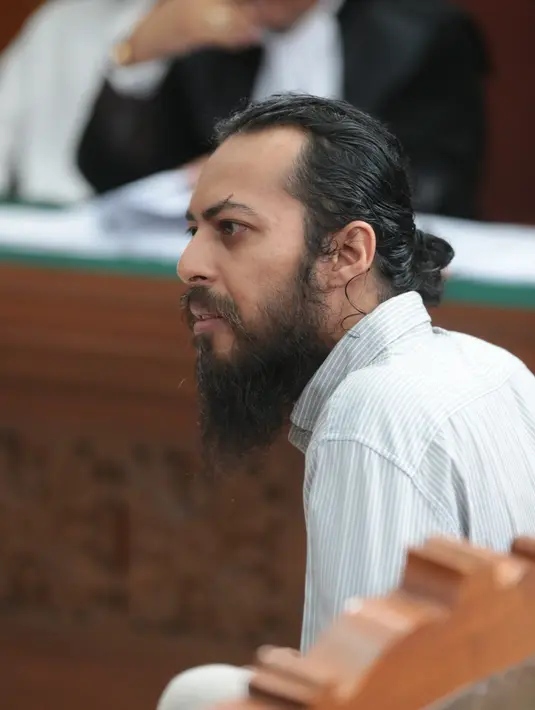 Pada sidang kali ini mulai sejak pukul 11.55 WIB. Restu tiba di PN Jaksel sejak pukul 10.30 menit. Pada sidang mendengarkan keterangan saksi dari pihak Restu berakhir pukul 13.10 WIB. (Adrian Putra/Bintang.com)