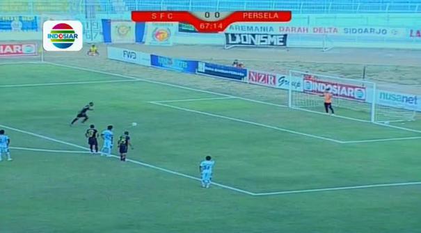 Highlights Piala Presiden 2015 Grup B antara Sriwijaya FC vs Persela Lamongan 2-0 di Stadion Kanjuruhan, Malang Rabu (9/9/2015).