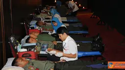 Citizen6, Cilangkap: Mabes TNI menggelar Donor Darah dalam rangka menyambut HUT ke-67 Tentara Nasional Indonesia (TNI) tahun 2012, di Aula Gatot Subroto, Mabes TNI Cilangkap, Senin (24/9). (Pengirim: Badarudin Bakri)