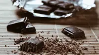 Masih takut makan cokelat? Simak di sini alasan mengejutkan yang akan membuat Anda tidak ragu makan cokelat setiap hari.